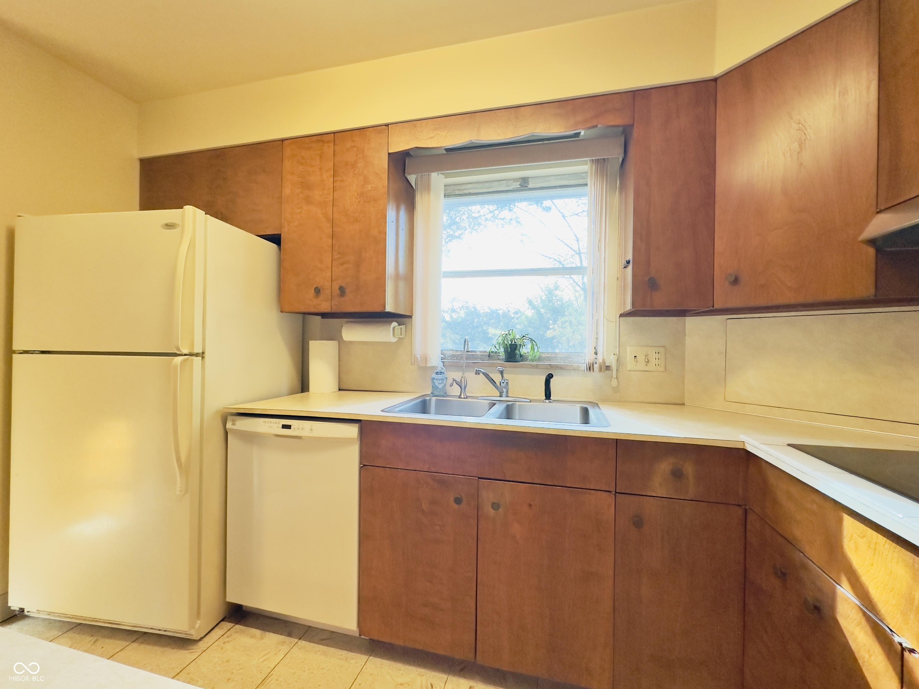 208 Southridge Road Fort Wayne, IN 46825 - Photo 27 of 60 Gallery Image 27