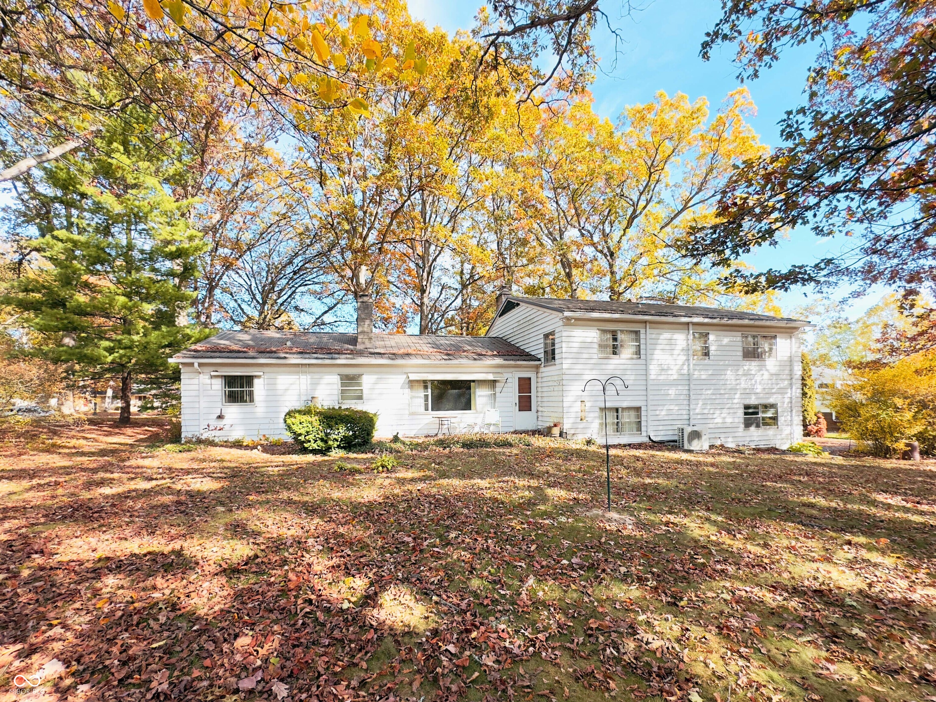 208 Southridge Road Fort Wayne, IN 46825 - Photo 10 of 60 Gallery Image 10