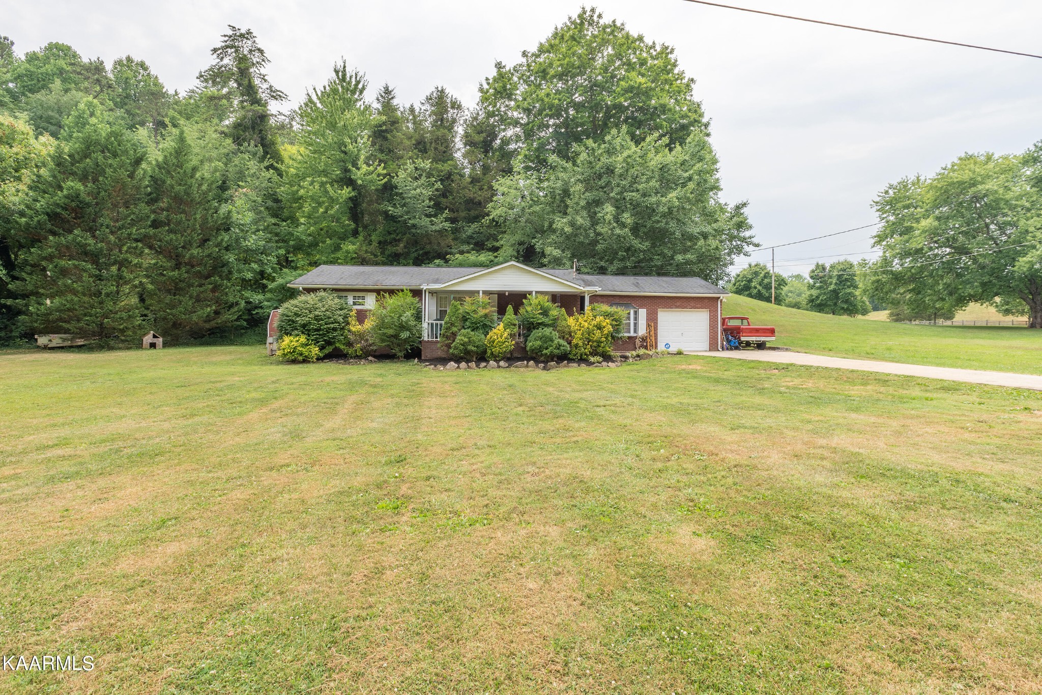 136 Little Emory Rd Lane Harriman, TN 37748 - Photo 1 of 36 Gallery Image 1