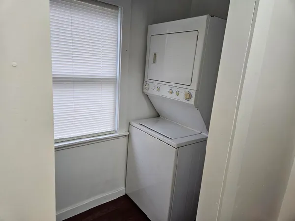 $159,900 | 144 South Manning Street, Hillsdale, MI 49242