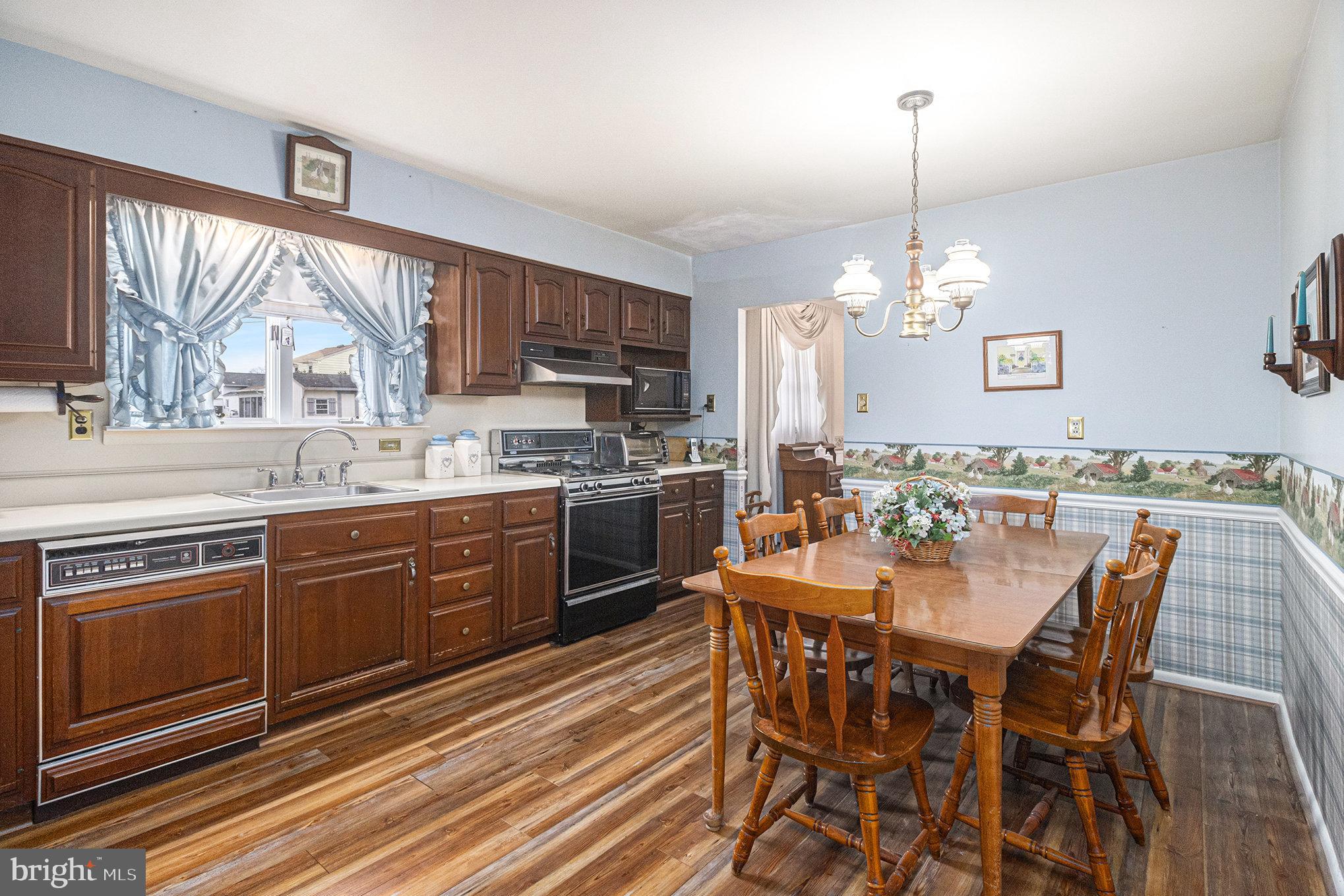 410 Wendy Road Southampton, PA 18966 - Photo 11 of 29 Gallery Image 11