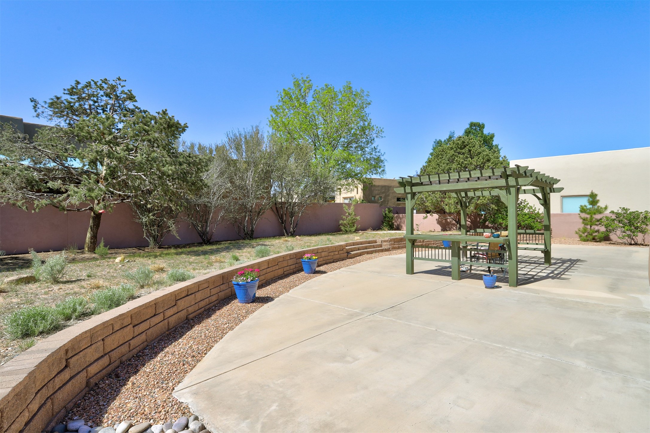 130 East Chili Line Road Santa Fe, NM 87508 - Photo 20 of 31 Backyard