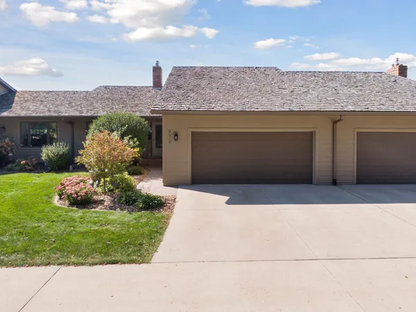 $470,000 | 972 Rolling Greens Lane, Hutchinson, MN 55350