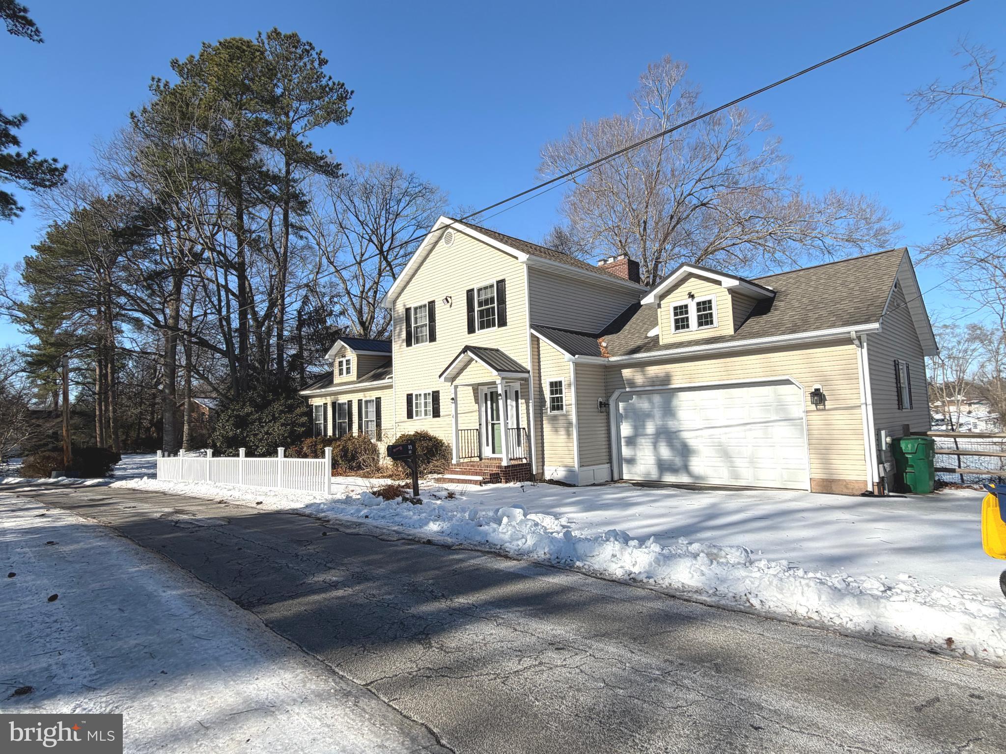 89 South Shore Drive Dover, DE 19901 - Photo 2 of 59 a view of a house with a yard