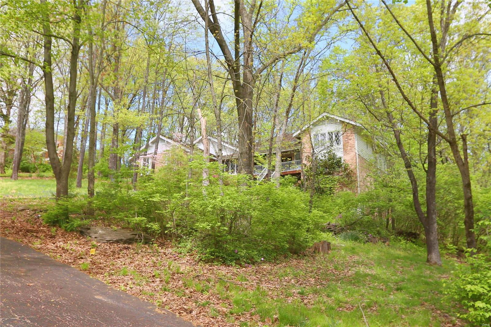 1759 Horseshoe Ridge Road Chesterfield, MO 63005 - Photo 11 of 12 Gallery Image 11