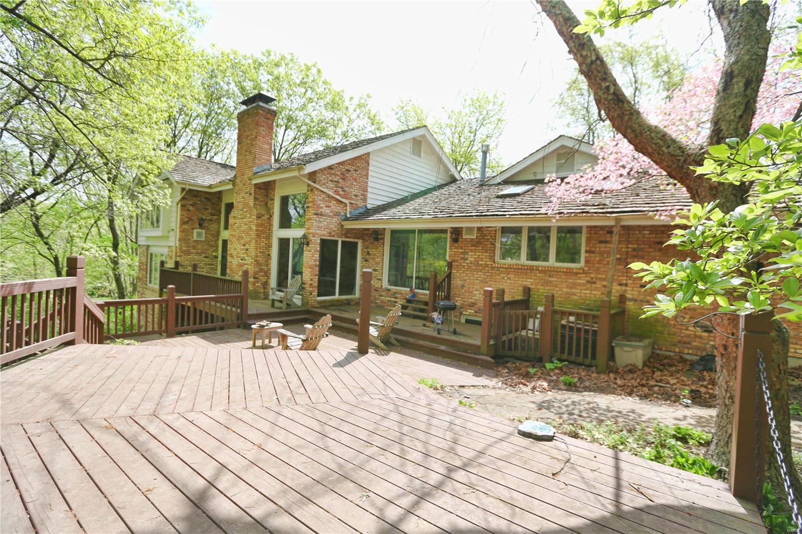 1759 Horseshoe Ridge Road Chesterfield, MO 63005 - Photo 4 of 12 Gallery Image 4