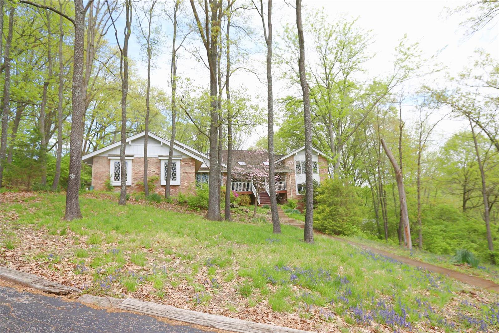 1759 Horseshoe Ridge Road Chesterfield, MO 63005 - Photo 8 of 12 Gallery Image 8