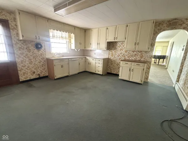 $174,900 | 622 West South Street, Winchester, IN 47394