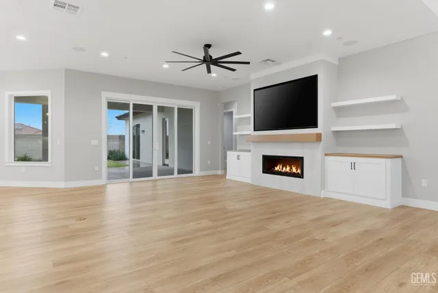 $889,000 | Undisclosed Address, Bakersfield, CA 93314