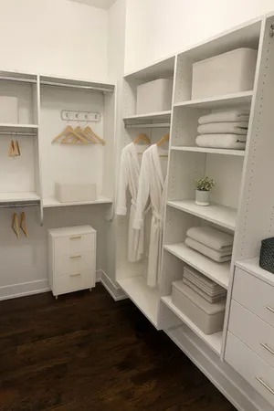 $3,600 | 5055 South Dorchester Avenue, Unit 306, Chicago, IL 60615