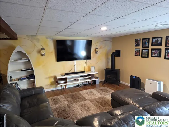 $589,900 | 3393 Crestview Lane, Walnutport, PA 18088