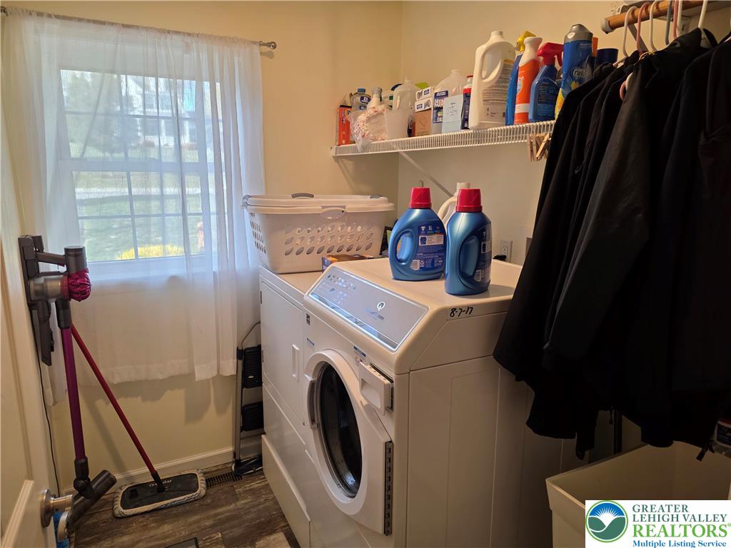 3393 Crestview Lane Walnutport, PA 18088 - Photo 60 of 68 a utility room with dryer and washer