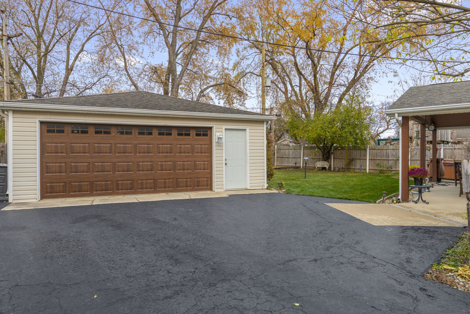 470 Oakwood Road Wauconda, IL 60084 - Photo 23 of 28 a view of a house with a yard and garage