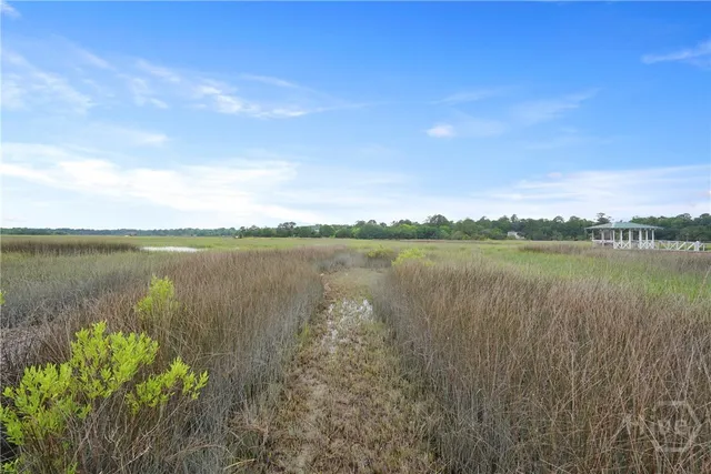 $945,000 | 8813 Whitefield Avenue, Savannah, GA 31406