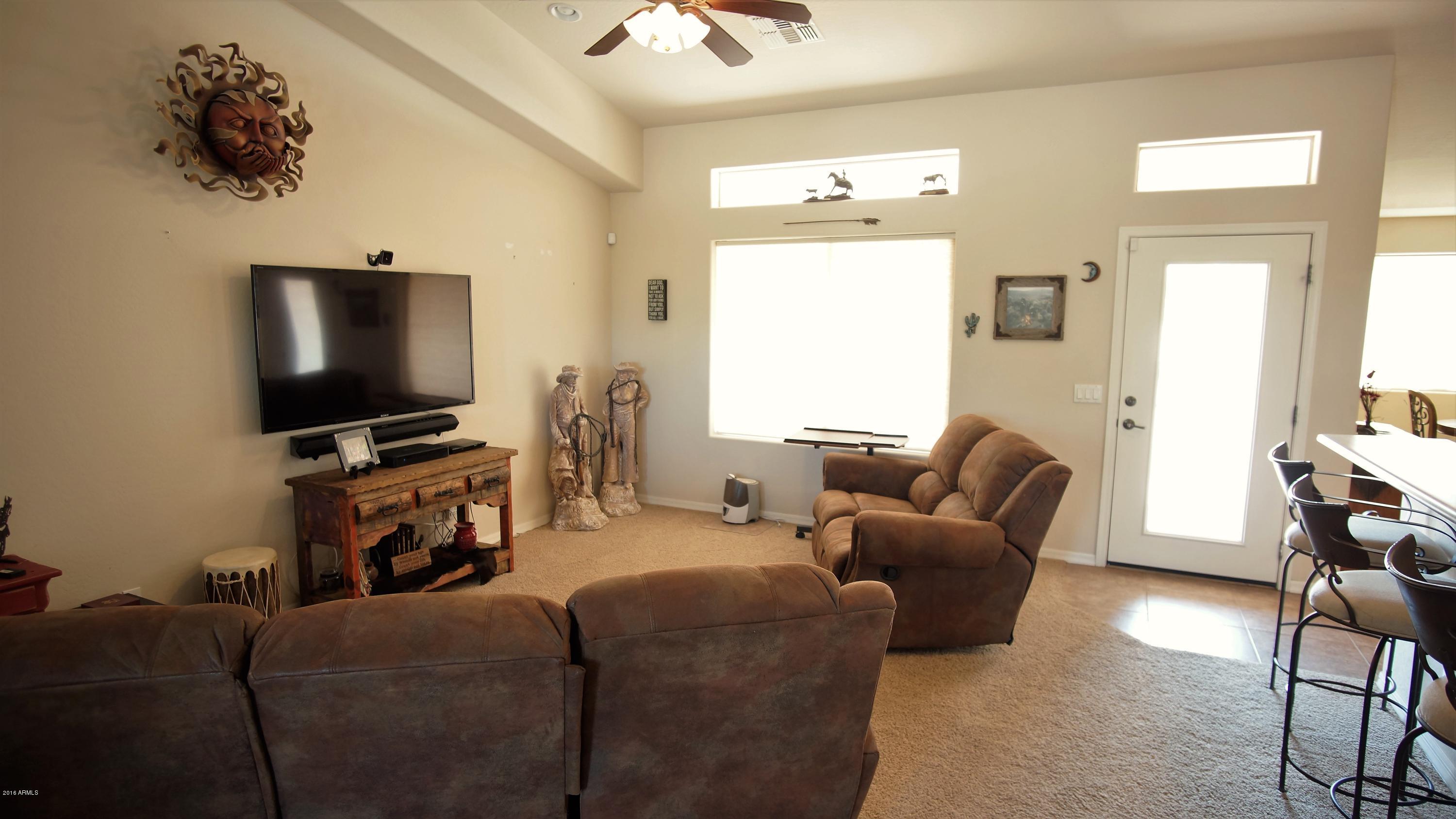 9311 North Diffin Road Florence, AZ 85132 - Photo 20 of 36 KITCH3
