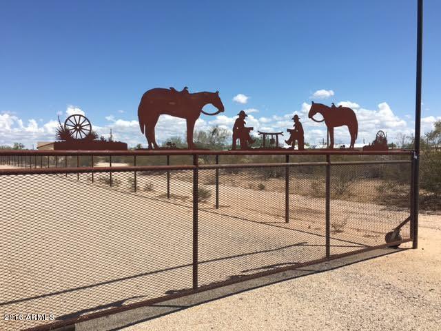 9311 North Diffin Road Florence, AZ 85132 - Photo 2 of 36 front gate