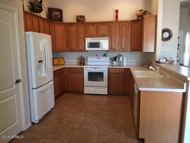 9311 North Diffin Road Florence, AZ 85132 - Photo 21 of 36 Diffin kitchen