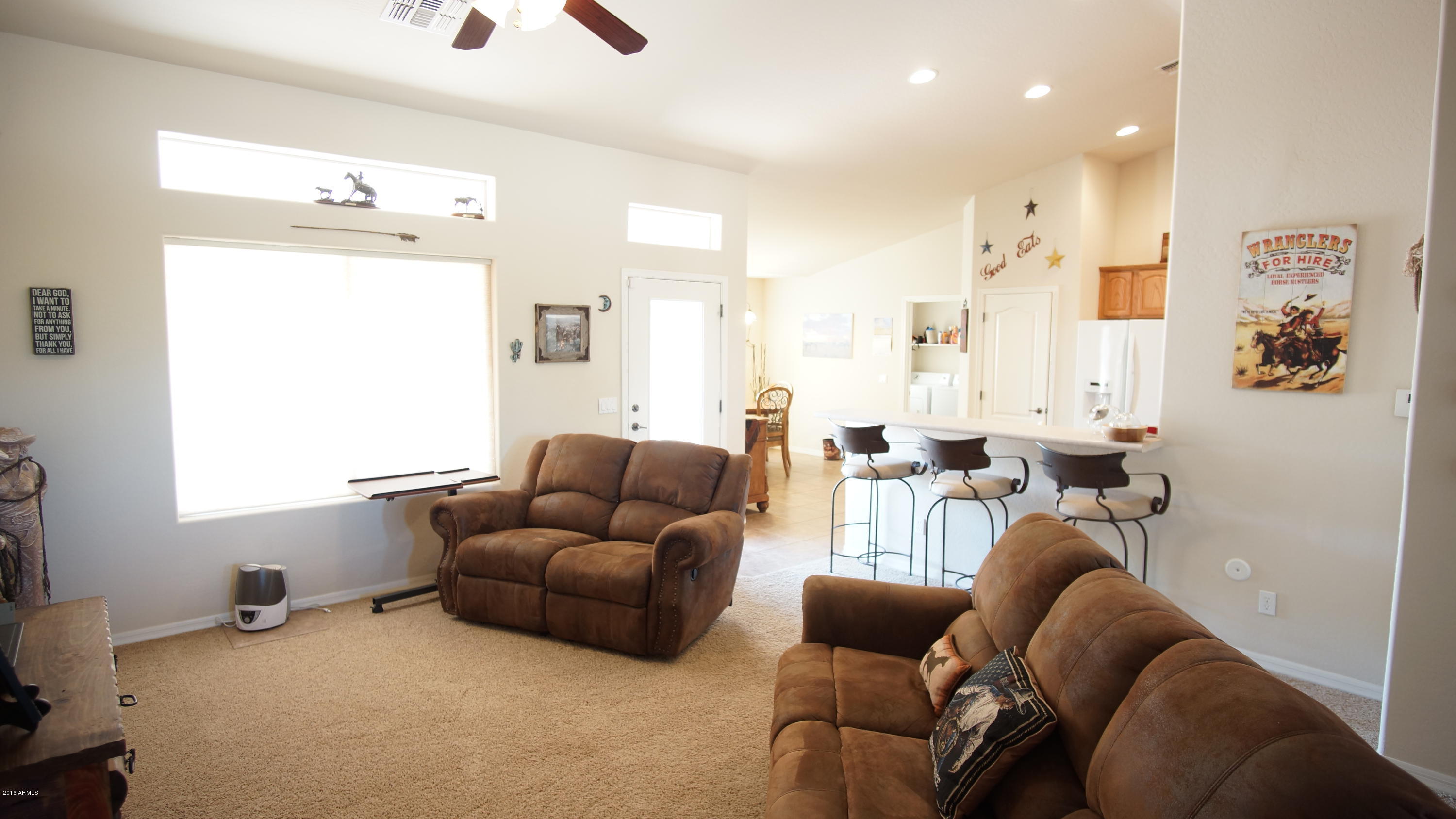 9311 North Diffin Road Florence, AZ 85132 - Photo 24 of 36 LIVING2