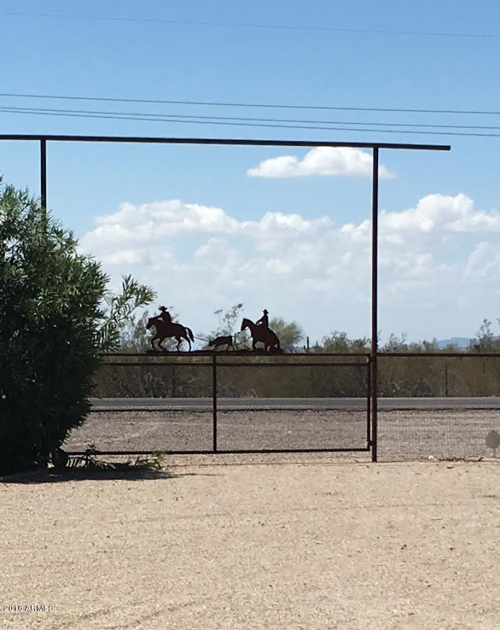 9311 North Diffin Road Florence, AZ 85132 - Photo 3 of 36 second gate
