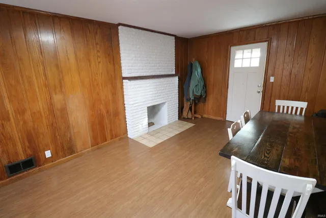 $259,900 | 8264 East Schnellville Road, Birdseye, IN 47513