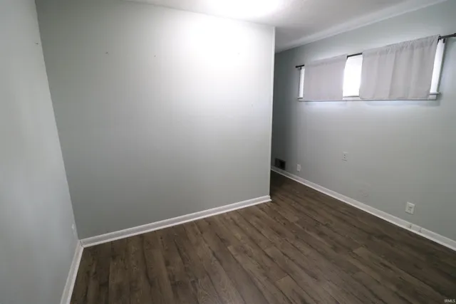 $259,900 | 8264 East Schnellville Road, Birdseye, IN 47513