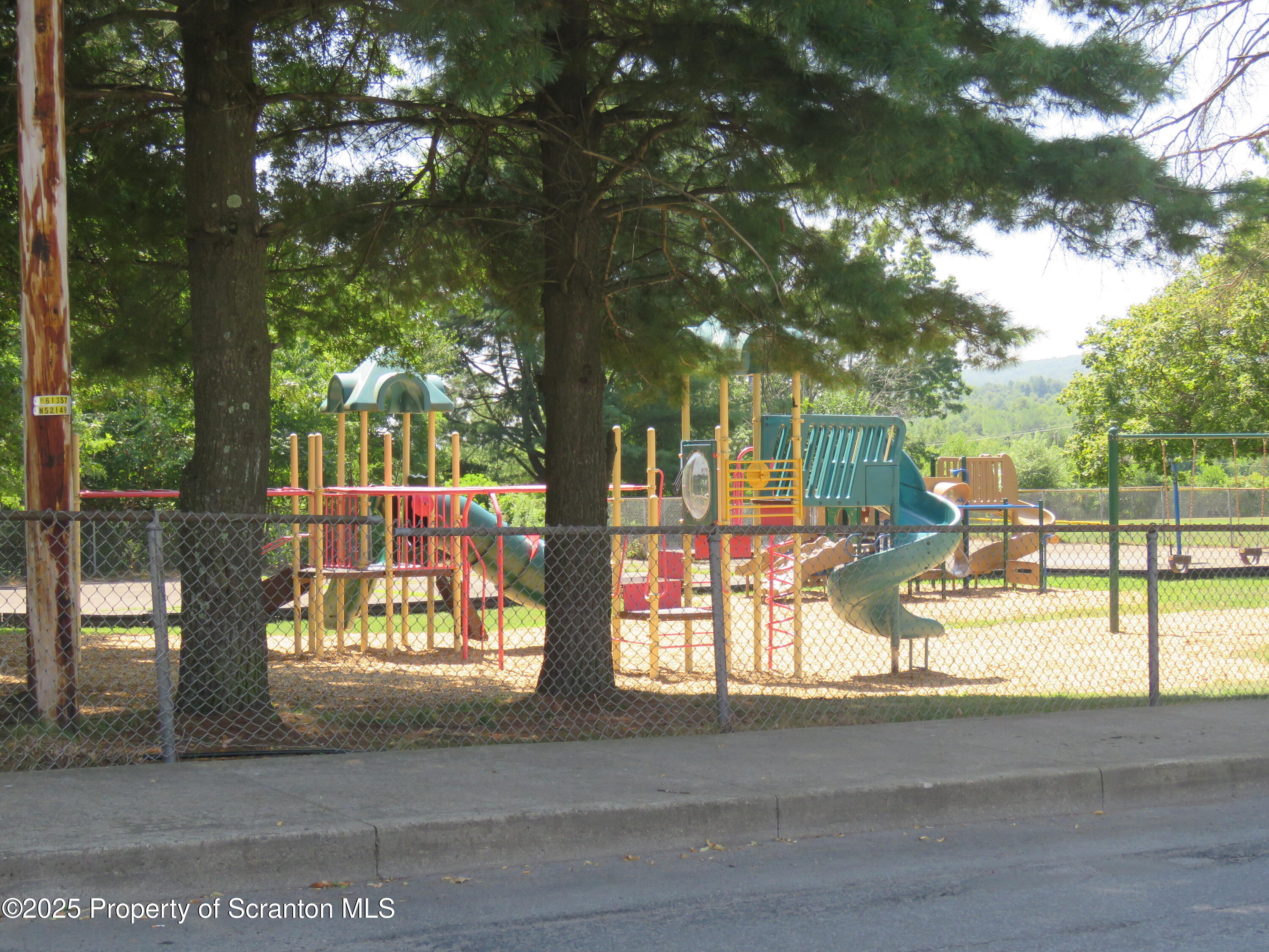 16 Hospital Street Carbondale, PA 18407 - Photo 16 of 16