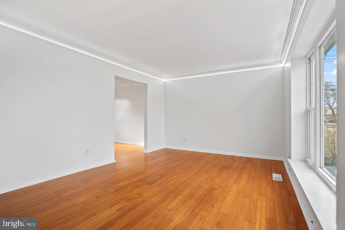 7710 Greenbrier Road Pennsauken, NJ 08109 - Photo 7 of 32
