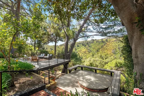 $2,499,000 | 2521 La Condesa Drive, Los Angeles, CA 90049