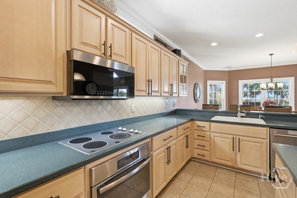 246 Oatland Island Road Savannah, GA 31410 - Photo 26 of 61