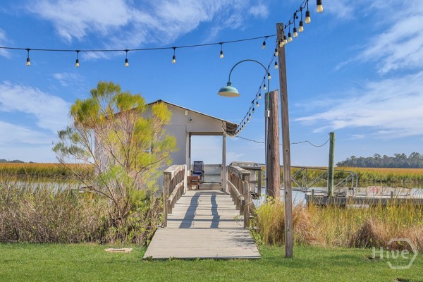 246 Oatland Island Road Savannah, GA 31410 - Photo 4 of 61