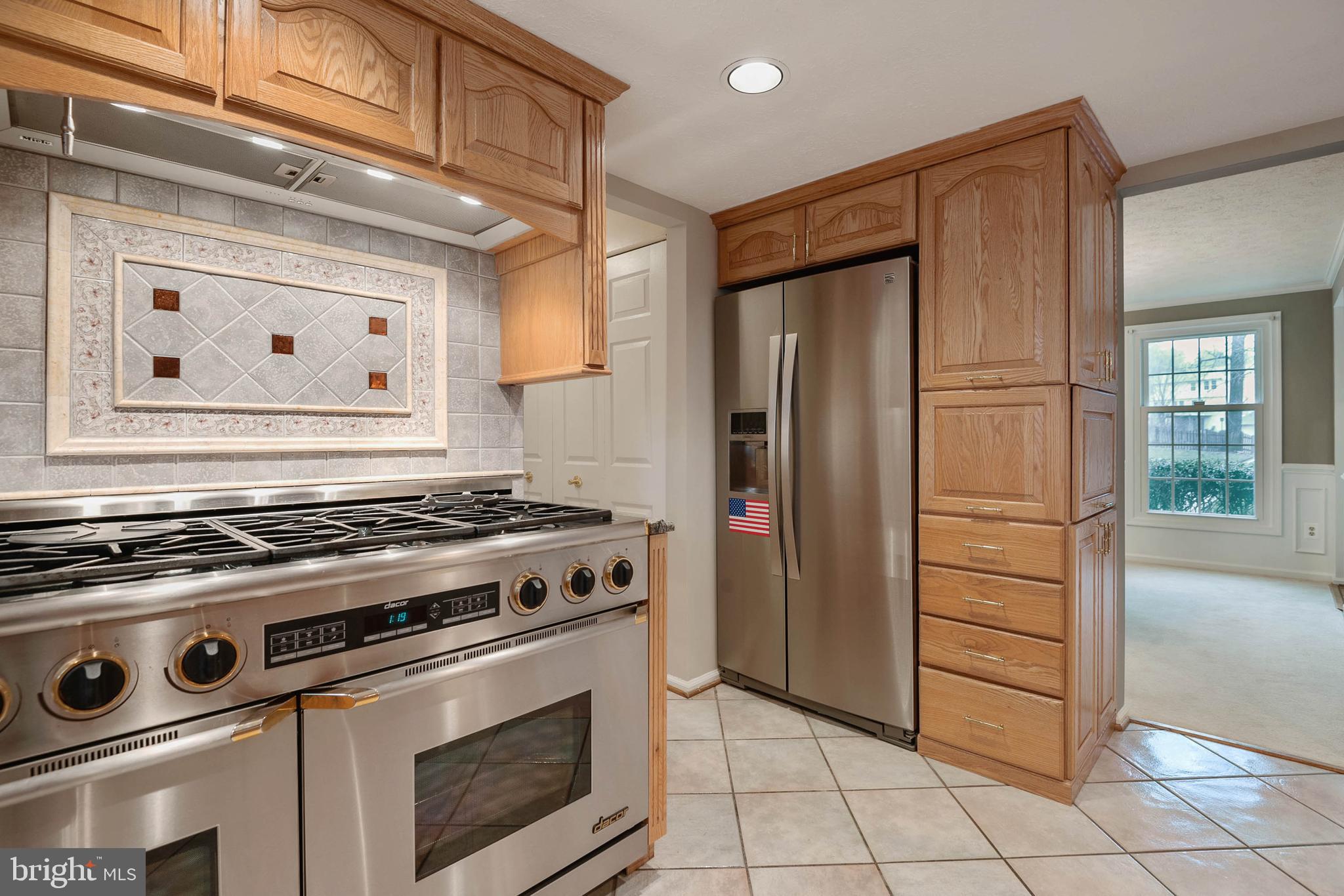 7558 Vogels Way Springfield, VA 22153 - Photo 4 of 34