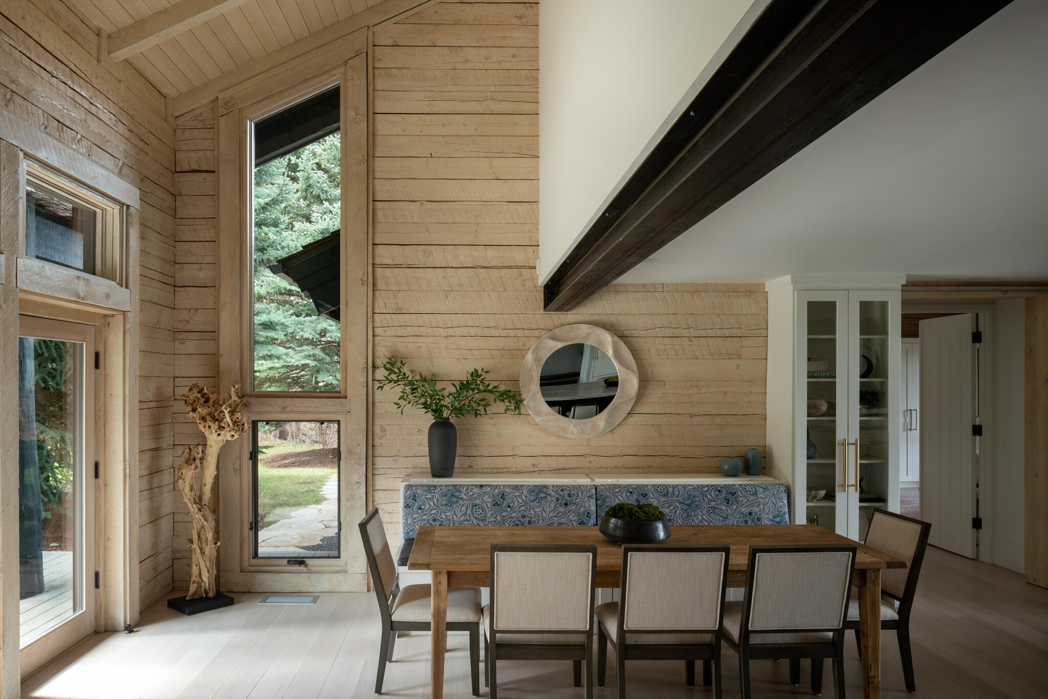 419 Juniper Road Sun Valley, ID 83353 - Photo 15 of 44 Dining area