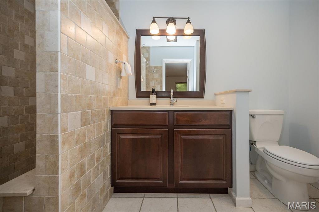 7 Kings Court Ferguson, MO 63135 - Photo 11 of 24