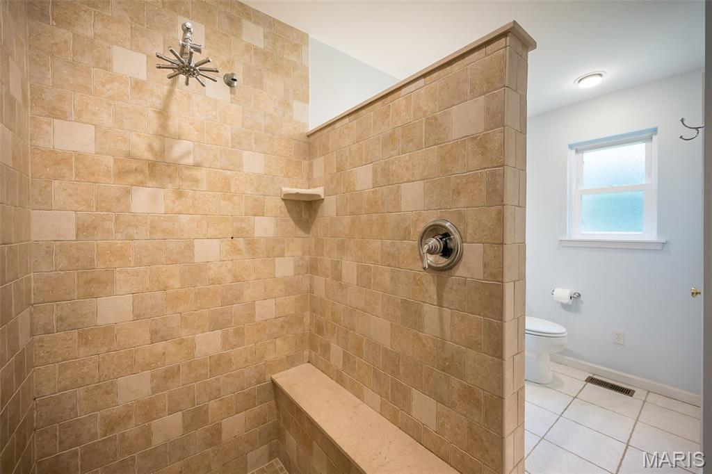 7 Kings Court Ferguson, MO 63135 - Photo 12 of 24