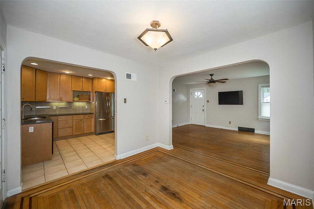 7 Kings Court Ferguson, MO 63135 - Photo 5 of 24