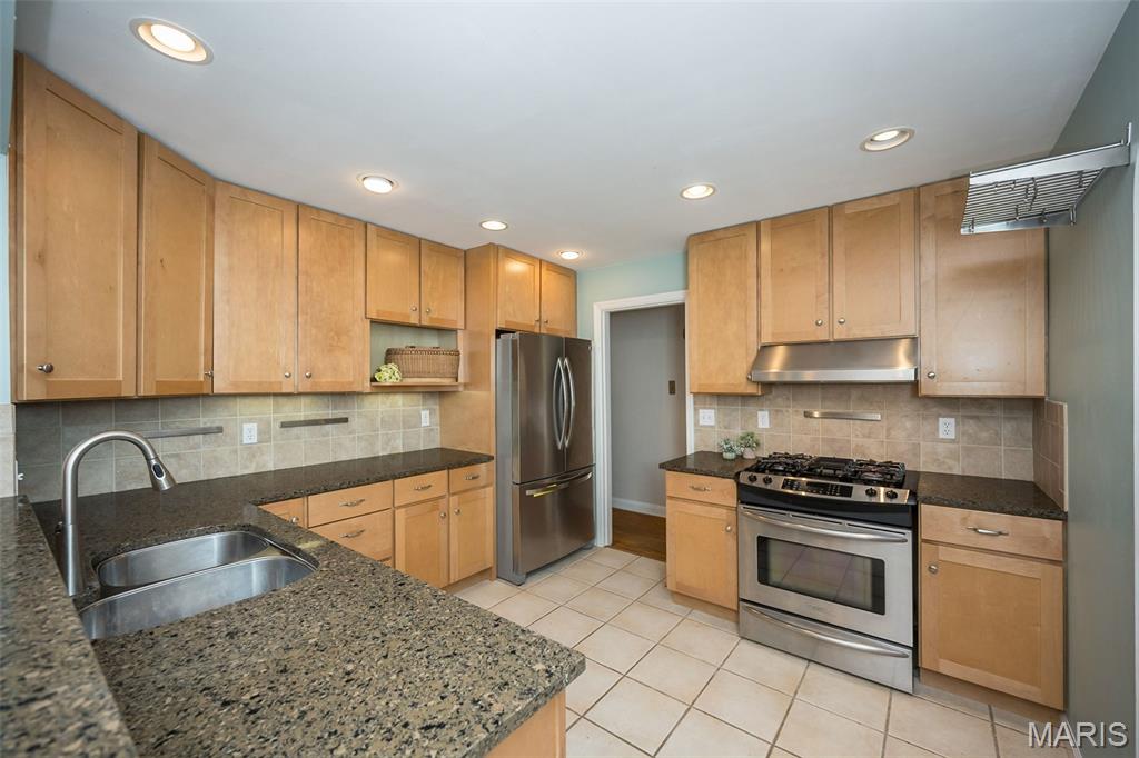 7 Kings Court Ferguson, MO 63135 - Photo 7 of 24