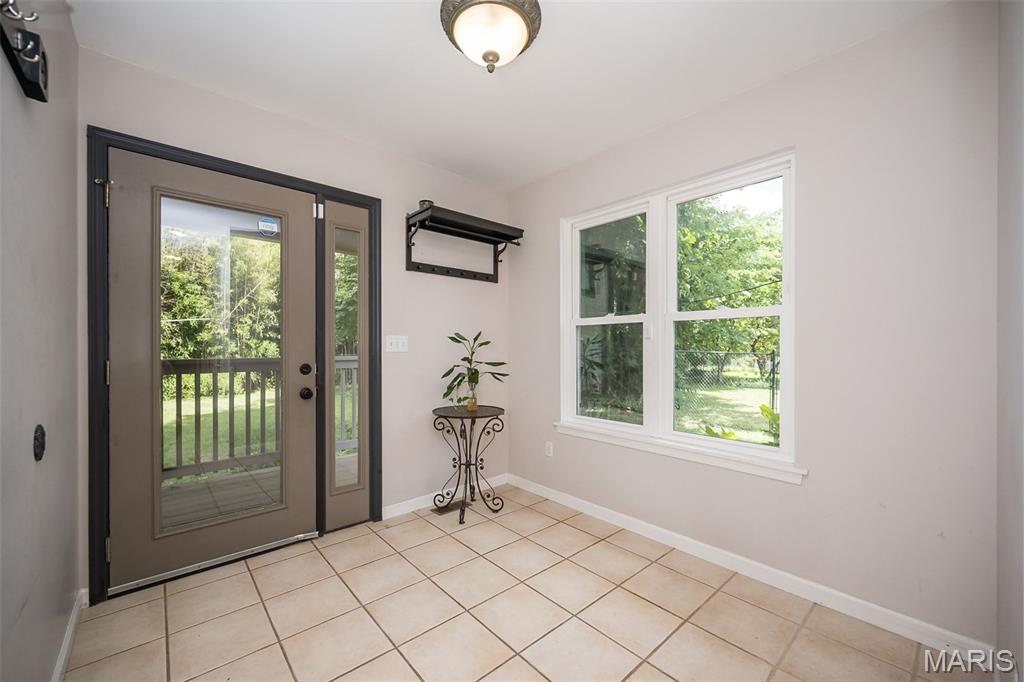 7 Kings Court Ferguson, MO 63135 - Photo 9 of 24