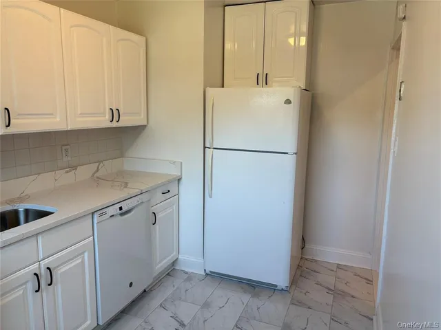 $346,000 | 220-26 73rd Avenue, Unit 2 | Oakland Gardens