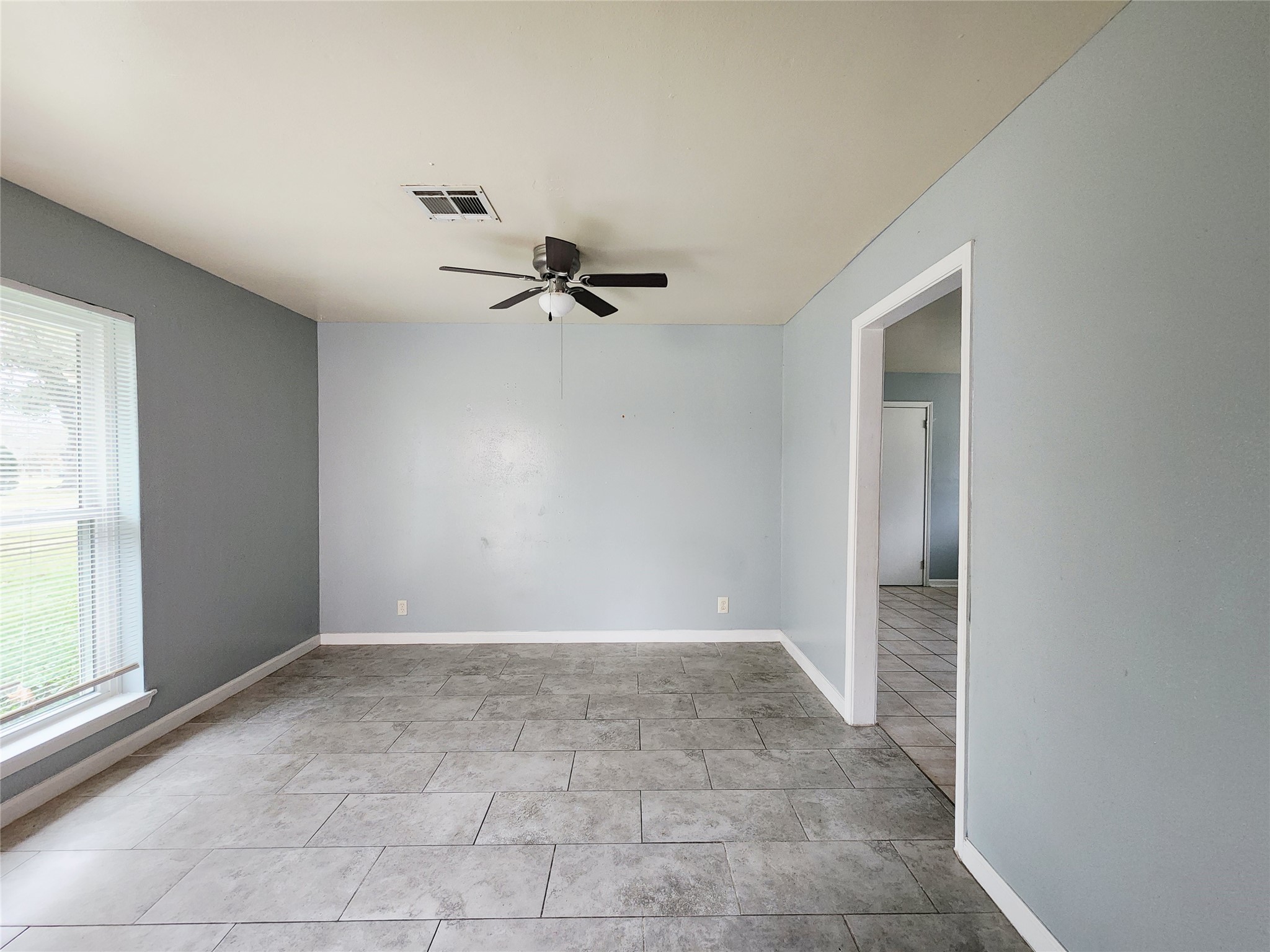 9918 Ebb Street Houston, TX 77089 - Photo 9 of 19