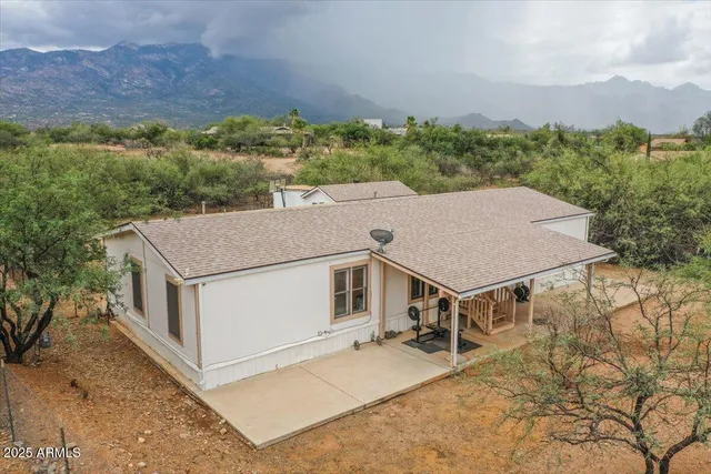 $305,000 | 16606 North Columbus Boulevard, Tucson, AZ 85739