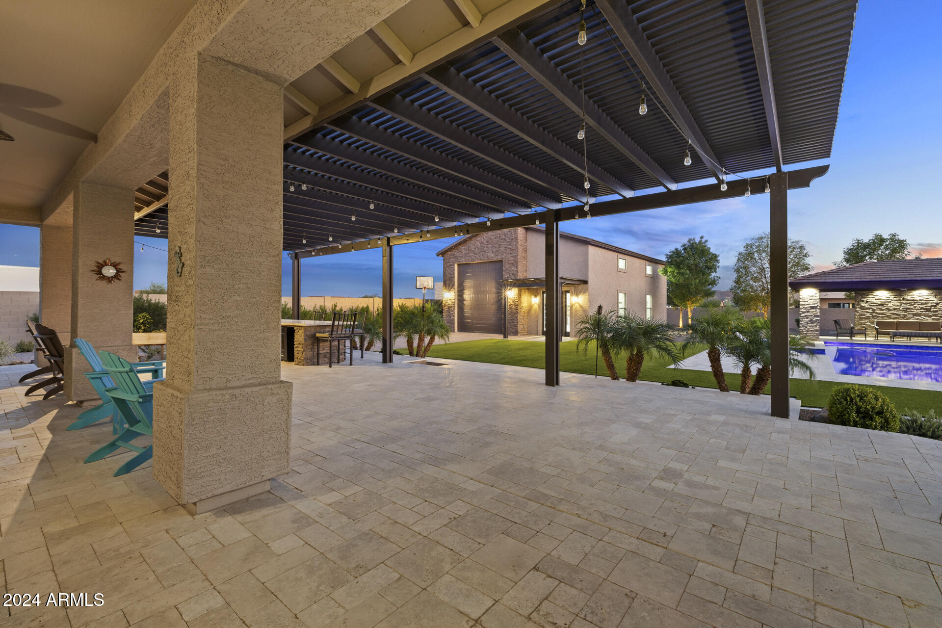 21 West Cloud Road Phoenix, AZ 85086 - Photo 77 of 97 1-189