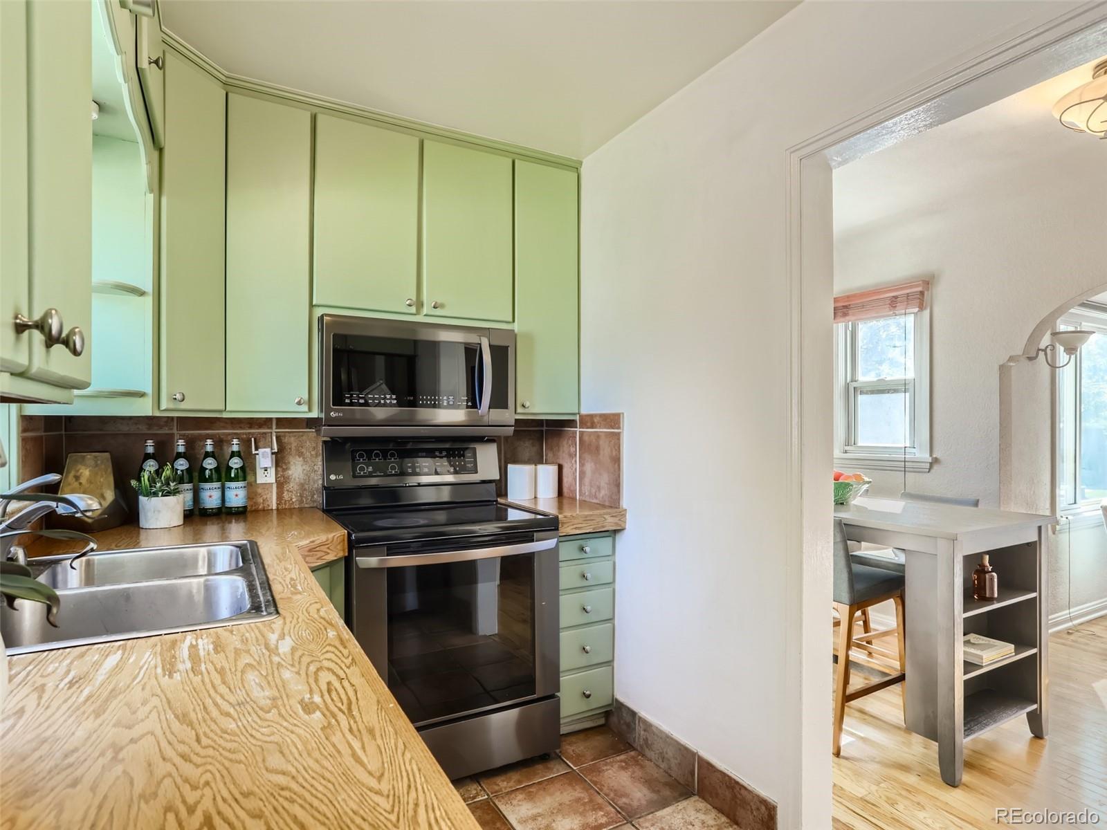 2922 Benton Street Wheat Ridge, CO 80214 - Photo 13 of 28