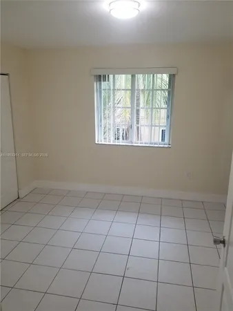 $2,900 | 170 Northeast 142nd Street, Unit 3, Miami, FL 33161