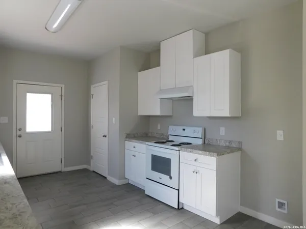 $1,450 | 2954 Weir Avenue, San Antonio, TX 78226