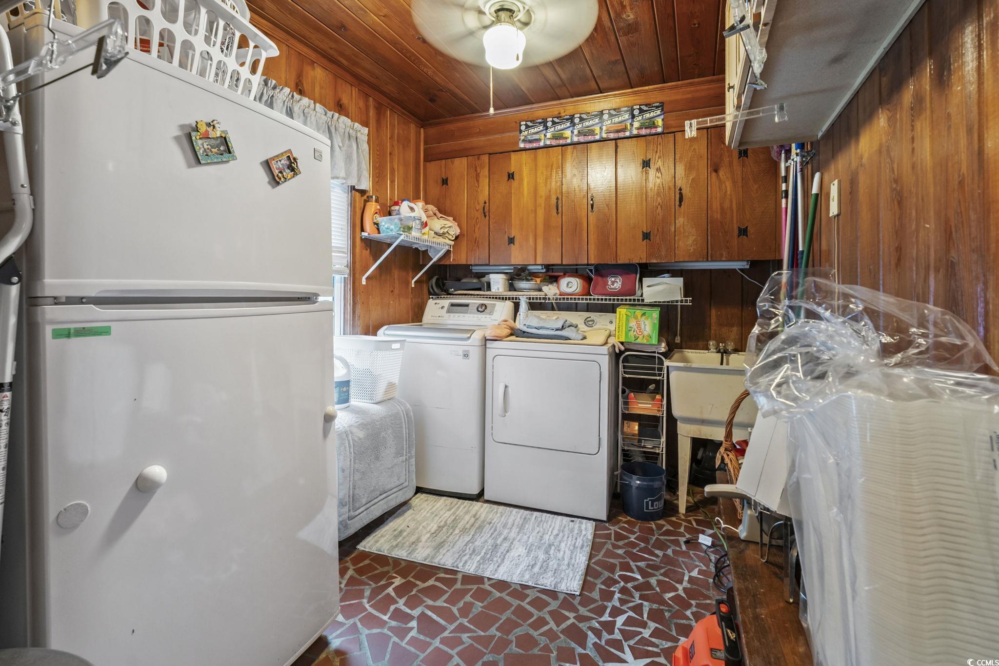 1817 South Island Road Georgetown, SC 29440 - Photo 8 of 37