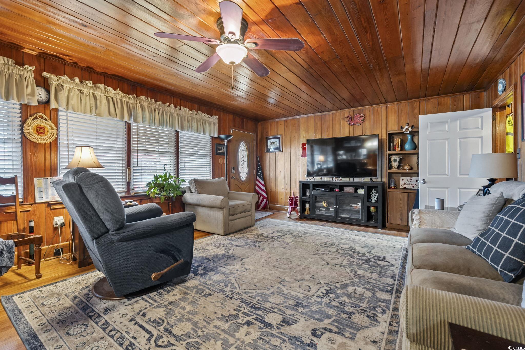 1817 South Island Road Georgetown, SC 29440 - Photo 9 of 37