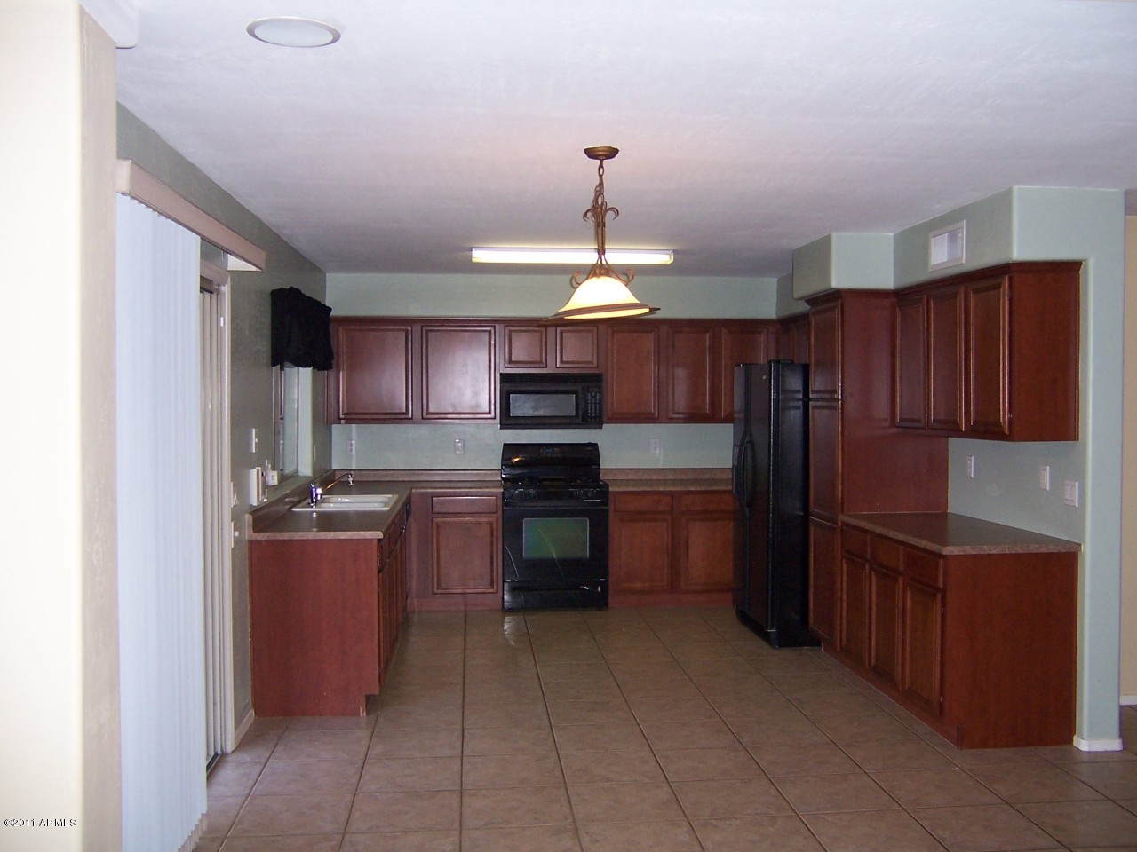 5349 West Pecan Road Laveen, AZ 85339 - Photo 3 of 13 Kitchen