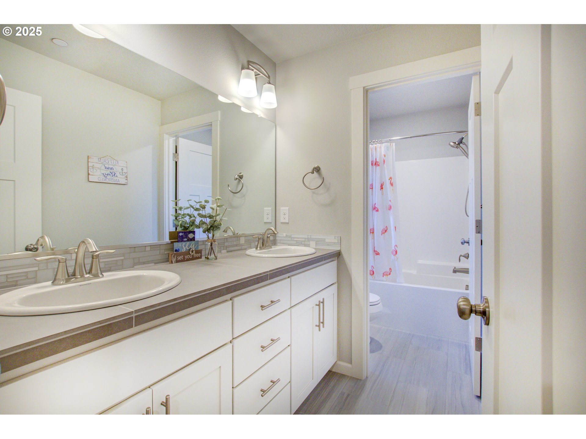 6750 North 89th Loop Camas, WA 98607 - Photo 19 of 36 Bathroom