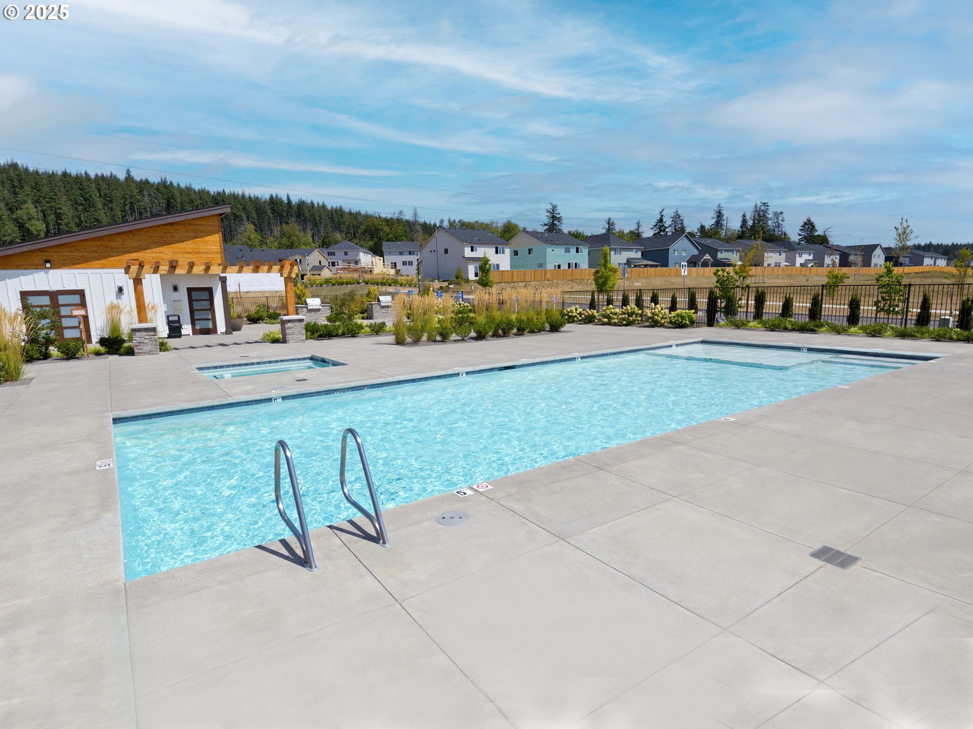 6750 North 89th Loop Camas, WA 98607 - Photo 36 of 36 Community Pool