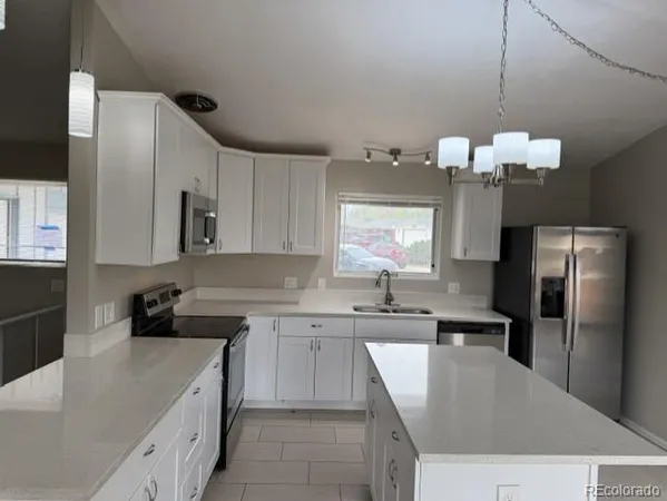$580,000 | 5674 West Chestnut Avenue, Littleton, CO 80128
